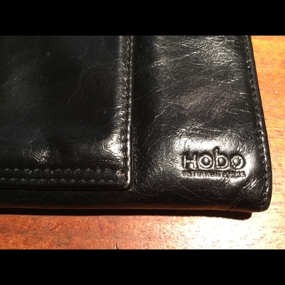 ❤️SOLD❤️Hobo International Black Leather Wallet - Picture 3 of 7